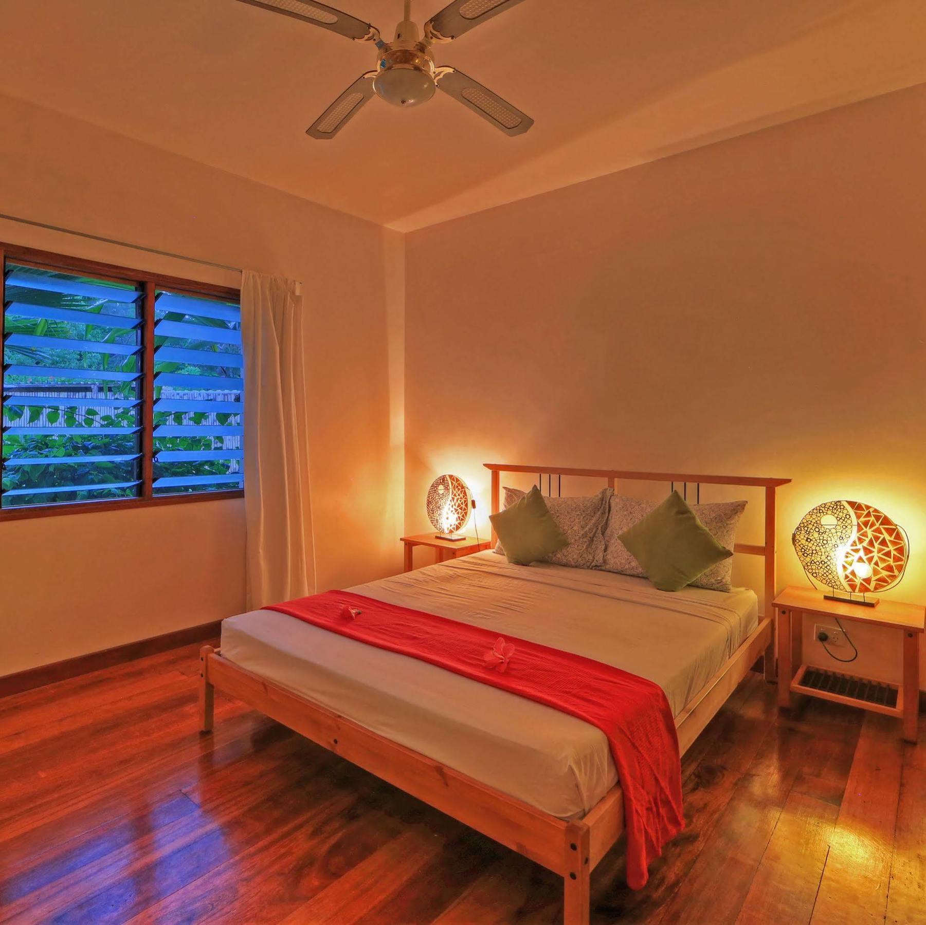 Tropicana Lagoon Apartments Port Vila Exteriér fotografie